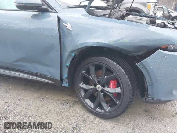 2024 Dodge Hornet R/T с VIN ZACPDFCW3R3A35345, выставлен на аукционе IAAI как лот 41456546 с пробегом 5 287 миль миль и . История ставок и продаж доступна на DreamBid. Изображение 6.