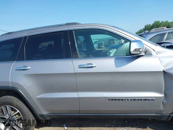 2020 Jeep Grand Cherokee Limited X with VIN 1C4RJFBG9LC445311, listed as a IAAI auction lot 42572824 with 72,194 mi miles and . Bid and sale history available at DreamBid. Image 13.