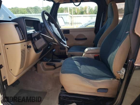 1999 Jeep Wrangler Sahara с VIN 1J4FY49S6XP432277, выставлен на аукционе Copart как лот 61622585 с пробегом 113 390 миль миль и Списание • Salvage title. История ставок и продаж доступна на DreamBid. Изображение 7.