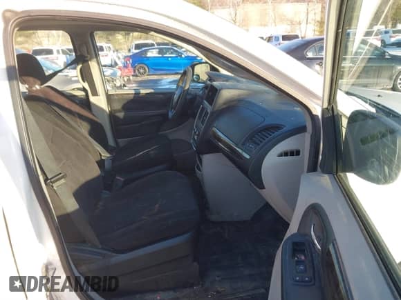 2011 Dodge Grand Caravan Cargo with VIN 2D4RN1AG0BR710134, listed as a IAAI auction lot 41385972 with 178,092 mi miles and . Bid and sale history available at DreamBid. Image 5.