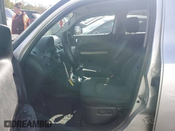 2011 Chevrolet HHR 1LT z VIN 3GNBABFW2BS598334, wystawiony jako Copart lot #75799134 z przebiegiem 176 207 mil mil oraz Szkoda całkowita • Salvage title. Historia ofert i sprzedaży dostępna na DreamBid. Obrazek 7.