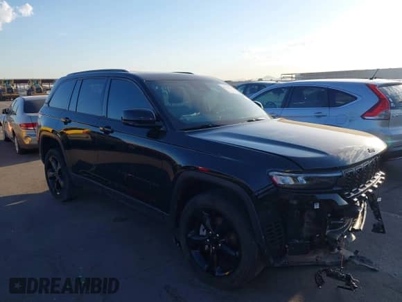 2023 Jeep Grand Cherokee Altitude with VIN 1C4RJGAG6PC662909, listed as a IAAI auction lot 42916213 with 24,008 mi miles and . Bid and sale history available at DreamBid. Image 1.