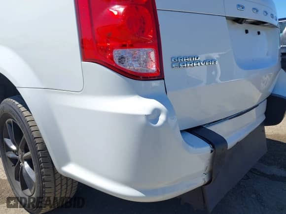 2019 Dodge Grand Caravan GT with VIN 2C4RDGEG0KR674443, listed as a IAAI auction lot 43172150 with 109,278 mi miles and . Bid and sale history available at DreamBid. Image 6.