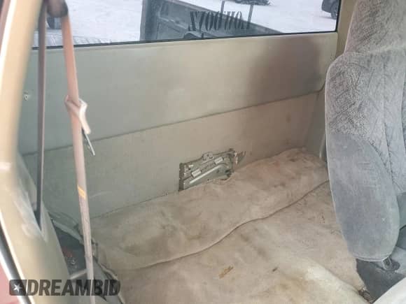 2001 Chevrolet S-10 с VIN 1GCCS195218141358, выставлен на аукционе Copart как лот 45118945 с пробегом 189 314 миль миль и Списание • Salvage title. История ставок и продаж доступна на DreamBid. Изображение 10.