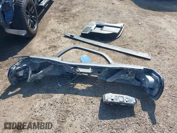 2020 GMC Sierra 1500 Elevation with VIN 3GTP8CED5LG435682, listed as a IAAI auction lot 41423546 with 83,113 mi miles and . Bid and sale history available at DreamBid. Image 12.