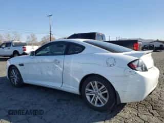 2008 Hyundai Tiburon GS с VIN KMHHM66D18U290091, выставлен на аукционе Copart как лот 42155375 с пробегом 141 681 миль миль и Списание • Salvage title. История ставок и продаж доступна на DreamBid. Изображение 2.