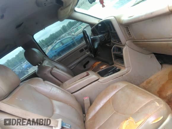 2005 GMC Sierra 1500 SLE with VIN 1GTEK19ZX5Z310277, listed as a IAAI auction lot 42948424 with 293,724 mi miles and . Bid and sale history available at DreamBid. Image 5.