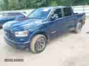 2020 Ram 1500 Laramie z VIN 1C6SRFJT4LN307504, wystawiony jako IAAI lot #42882754 z przebiegiem 100 563 mil mil oraz . Historia ofert i sprzedaży dostępna na DreamBid. Obrazek 17.