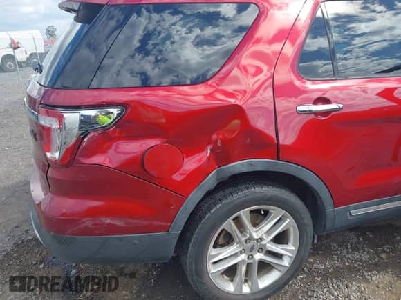 2017 Ford Explorer Limited z VIN 1FM5K7F89HGB59782, wystawiony jako IAAI lot #43393602 z przebiegiem 52 395 mil mil oraz . Historia ofert i sprzedaży dostępna na DreamBid. Obrazek 19.