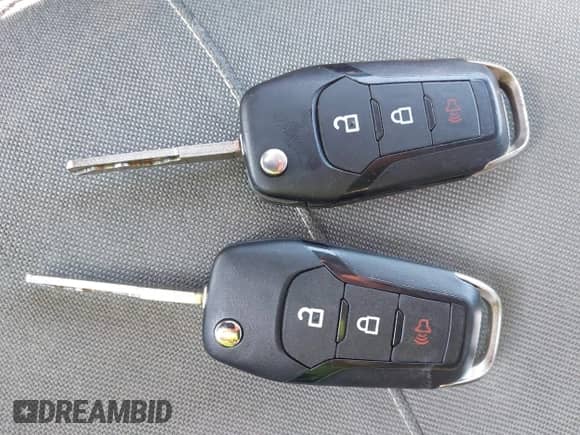 2019 Ford F-250 XL z VIN 1FT7X2B62KEF31410, wystawiony jako IAAI lot #43374683 z przebiegiem 107 517 mil mil oraz . Historia ofert i sprzedaży dostępna na DreamBid. Obrazek 11.