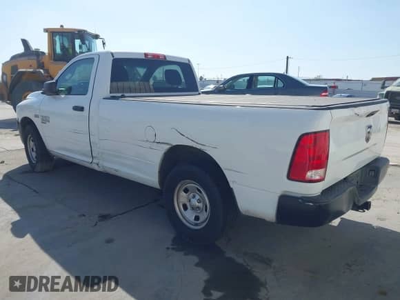 2021 Ram 1500 Tradesman с VIN 3C6JR6DTXMG663456, выставлен на аукционе IAAI как лот 43285410 с пробегом 183 206 миль миль и . История ставок и продаж доступна на DreamBid. Изображение 3.