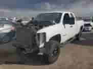 2009 Chevrolet Silverado 2500HD с VIN 1GCHK49609E157054, выставлен на аукционе Copart как лот 74556264 с пробегом 114 949 миль миль и Списание • Salvage title. История ставок и продаж доступна на DreamBid. Изображение 1.
