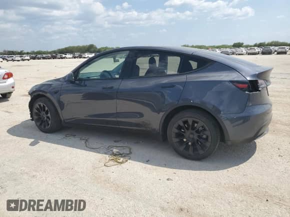 2021 Tesla Model Y Long Range with VIN 5YJYGDEE2MF184973, listed as a Copart auction lot 70837404 with Not provided miles and Salvage title. Bid and sale history available at DreamBid. Image 2.