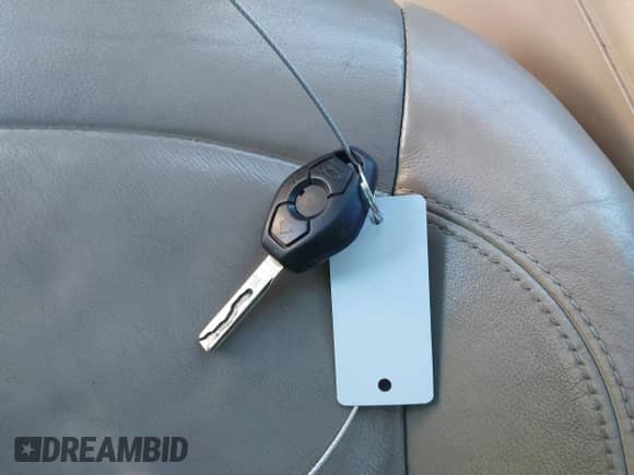 2007 BMW Z4 3.0i with VIN 4USBU33567LW60522, listed as a IAAI auction lot 41162779 with 144,778 mi miles and . Bid and sale history available at DreamBid. Image 11.