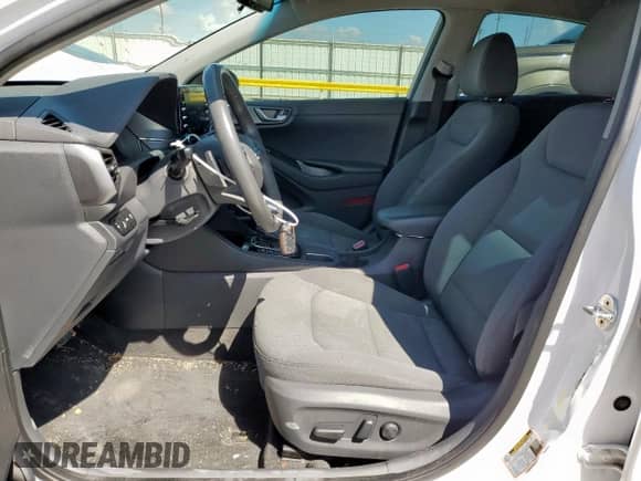 2021 Hyundai Ioniq SE с VIN KMHC75LC6MU260800, выставлен на аукционе Copart как лот 82033775 с пробегом 106 503 миль миль и Списание • Salvage title. История ставок и продаж доступна на DreamBid. Изображение 7.