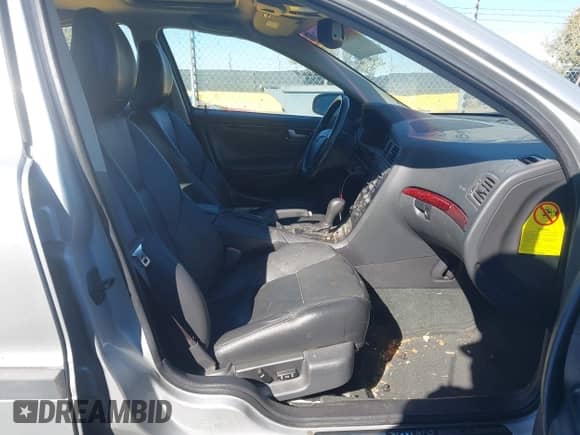 2004 Volvo S60 с VIN YV1RS59V242388043, выставлен на аукционе IAAI как лот 43505136 с пробегом 176 188 миль миль и . История ставок и продаж доступна на DreamBid. Изображение 5.