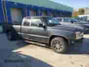 2003 Chevrolet Silverado 1500 LS z VIN 1GCEC19T83E143270, wystawiony jako Copart lot #76440354 z przebiegiem 292 204 mil mil oraz Szkoda całkowita • Salvage title. Historia ofert i sprzedaży dostępna na DreamBid. Obrazek 4.
