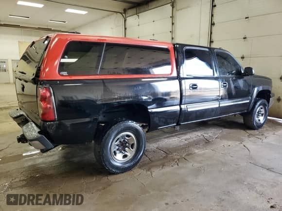 2005 Chevrolet Silverado 1500HD LT z VIN 1GCGK13U55F865225, wystawiony jako Copart lot #53612865 z przebiegiem 209 913 mil mil oraz Czysty tytuł • Clean title. Historia ofert i sprzedaży dostępna na DreamBid. Obrazek 3.