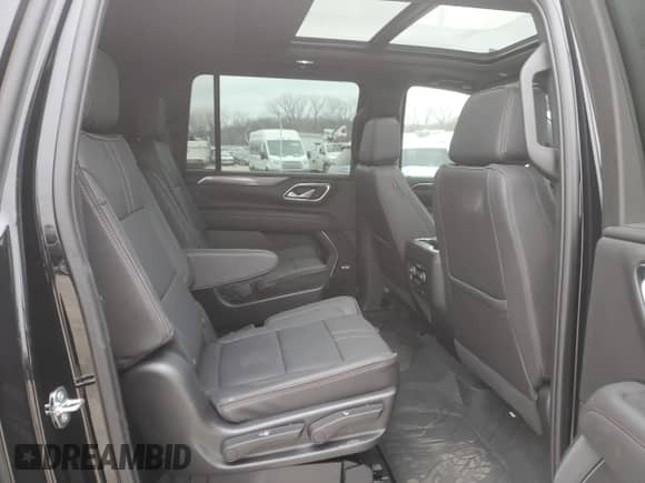 2023 Chevrolet Suburban RST с VIN 1GNSKEKD9PR513633, выставлен на аукционе Copart как лот 44704285 с пробегом 7 952 миль миль и Списание • Salvage title. История ставок и продаж доступна на DreamBid. Изображение 11.