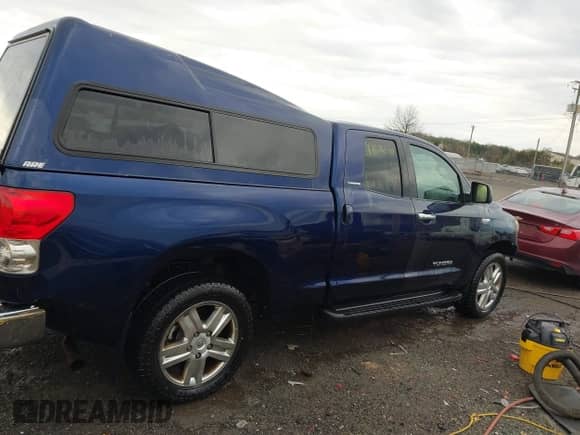 2008 Toyota Tundra Limited с VIN 5TBBV58108S492230, выставлен на аукционе IAAI как лот 41876590 с пробегом Не указан миль и . История ставок и продаж доступна на DreamBid. Изображение 13.