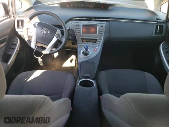 2013 Toyota Prius Three с VIN JTDKN3DU4D5636910, выставлен на аукционе Copart как лот 89502195 с пробегом 216 013 миль миль и Списание • Salvage title. История ставок и продаж доступна на DreamBid. Изображение 8.
