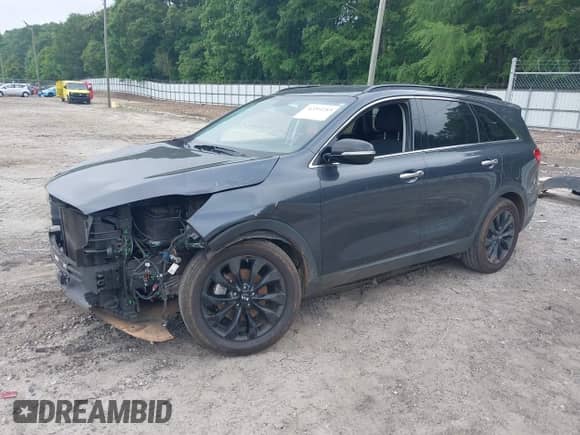 2020 Kia Sorento LX z VIN 5XYPG4A50LG690973, wystawiony jako IAAI lot #42211289 z przebiegiem 190 952 mil mil oraz . Historia ofert i sprzedaży dostępna na DreamBid. Obrazek 2.