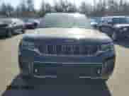 2023 Jeep Grand Cherokee Overland z VIN 1C4RJHDG7P8740876, wystawiony jako Copart lot #55253815 z przebiegiem 29 155 mil mil oraz Szkoda całkowita • Salvage title. Historia ofert i sprzedaży dostępna na DreamBid. Obrazek 5.