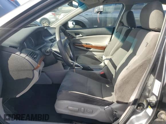 2012 Honda Accord EX z VIN 1HGCP2F72CA148594, wystawiony jako Copart lot #82210845 z przebiegiem 177 426 mil mil oraz Szkoda całkowita • Salvage title. Historia ofert i sprzedaży dostępna na DreamBid. Obrazek 7.