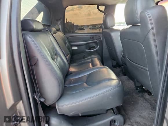 2003 Chevrolet Avalanche z VIN 3GNEC13T53G317286, wystawiony jako Copart lot #68093205 z przebiegiem 179 010 mil mil oraz Szkoda całkowita • Salvage title. Historia ofert i sprzedaży dostępna na DreamBid. Obrazek 10.