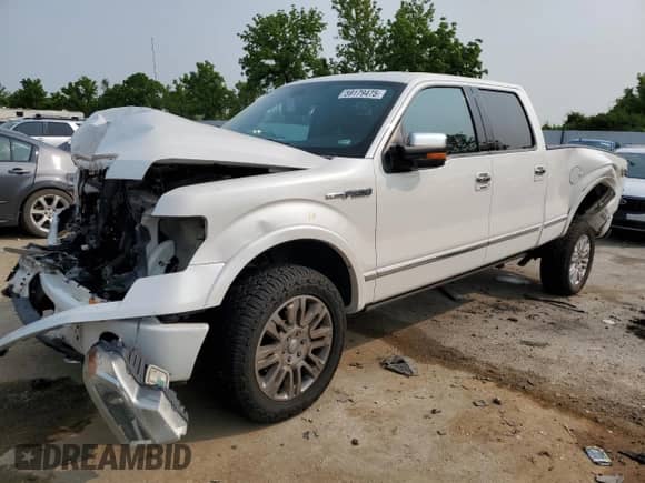 2013 Ford F-150 XLT с VIN 1FTFW1E61DFA74123, выставлен на аукционе Copart как лот 59179475 с пробегом 226 080 миль миль и Списание • Salvage title. История ставок и продаж доступна на DreamBid. Изображение 1.