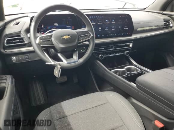 2025 Chevrolet Traverse AWD LT с VIN 1GNEVGRS3SJ186433, выставлен на аукционе Copart как лот 70370095 с пробегом 10 666 миль миль и Списание • Salvage title. История ставок и продаж доступна на DreamBid. Изображение 8.
