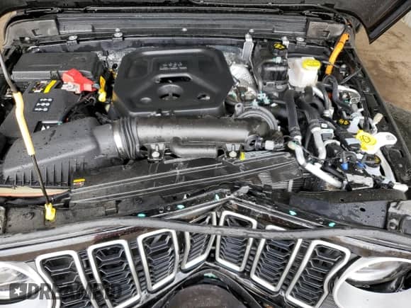 2025 Jeep Wrangler Sahara с VIN 1C4RJXP6XSW578341, выставлен на аукционе Copart как лот 70064505 с пробегом 8 661 миль миль и Чистый • Clean title. История ставок и продаж доступна на DreamBid. Изображение 12.