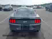 2019 Ford Mustang GT z VIN 1FA6P8CF9K5177274, wystawiony jako IAAI lot #43286892 z przebiegiem 40 802 mil mil oraz . Historia ofert i sprzedaży dostępna na DreamBid. Obrazek 16.