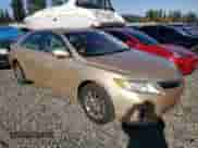 2010 Toyota Camry with VIN 4T1BB3EK5AU125189, listed as a Copart auction lot 86691435 with 177,733 mi miles and Salvage title. Bid and sale history available at DreamBid. Image 4.