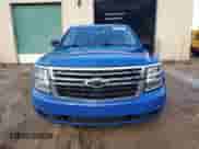 2020 Chevrolet Tahoe Commercial z VIN 1GNSKDECXLR243268, wystawiony jako Copart lot #82063175 z przebiegiem 101 303 mil mil oraz Czysty tytuł • Clean title. Historia ofert i sprzedaży dostępna na DreamBid. Obrazek 5.