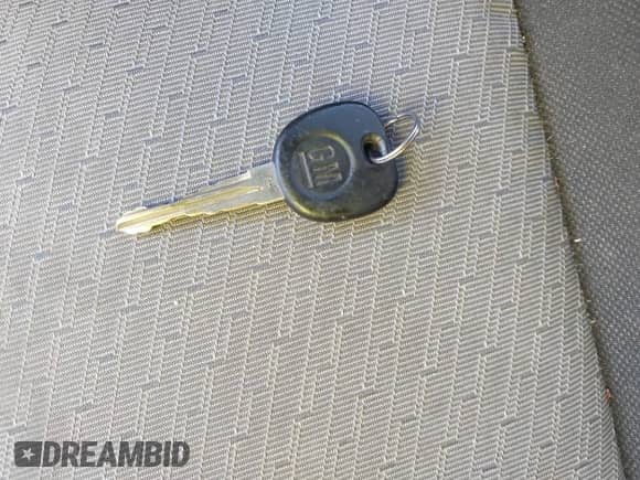 2009 Chevrolet Silverado 1500 LS с VIN 1GCEC19C39Z294518, выставлен на аукционе IAAI как лот 43243811 с пробегом 221 330 миль миль и . История ставок и продаж доступна на DreamBid. Изображение 11.