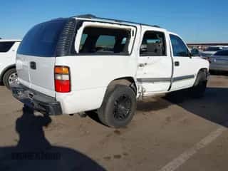 2002 Chevrolet Suburban LT z VIN 3GNEC16T82G291793, wystawiony jako IAAI lot #43386095 z przebiegiem 243 579 mil mil oraz . Historia ofert i sprzedaży dostępna na DreamBid. Obrazek 4.