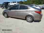 2014 Hyundai Accent GLS z VIN KMHCT4AEXEU591164, wystawiony jako Copart lot #82646655 z przebiegiem 135 583 mil mil oraz Czysty tytuł • Clean title. Historia ofert i sprzedaży dostępna na DreamBid. Obrazek 2.
