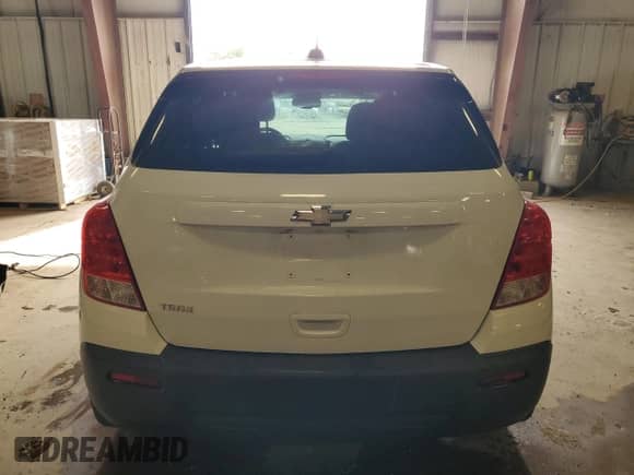 2016 Chevrolet Trax LS with VIN 3GNCJKSB6GL274506, listed as a Copart auction lot 84734715 with 86,578 mi miles and Clean title. Bid and sale history available at DreamBid. Image 6.