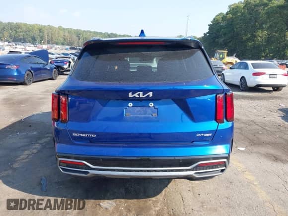 2023 Kia Sorento S with VIN 5XYRL4LCXPG247915, listed as a IAAI auction lot 43205776 with 37,358 mi miles and . Bid and sale history available at DreamBid. Image 17.