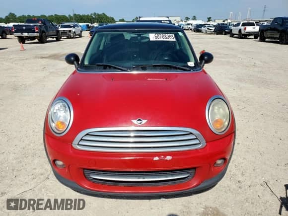 2013 MINI Hardtop with VIN WMWSU3C58DT545063, listed as a Copart auction lot 60708365 with 181,409 mi miles and Clean title. Bid and sale history available at DreamBid. Image 5.