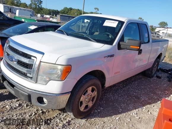 2013 Ford F-150 XL with VIN 1FTFX1CT6DFB84820, listed as a IAAI auction lot 43354567 with 354,331 mi miles and . Bid and sale history available at DreamBid. Image 2.