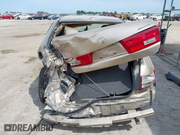 2005 Honda Accord EX-L с VIN 1HGCM66565A068782, выставлен на аукционе IAAI как лот 42457128 с пробегом 193 477 миль миль и . История ставок и продаж доступна на DreamBid. Изображение 15.