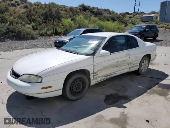 1998 Chevrolet Monte Carlo LS с VIN 2G1WW12M5W9301529, выставлен на аукционе Copart как лот 61875785 с пробегом 230 863 миль миль и Списание • Salvage title. История ставок и продаж доступна на DreamBid. Изображение 1.