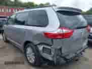 2017 Toyota Sienna LE с VIN 5TDJZ3DC8HS184113, выставлен на аукционе IAAI как лот 43153189 с пробегом 100 814 миль миль и . История ставок и продаж доступна на DreamBid. Изображение 3.