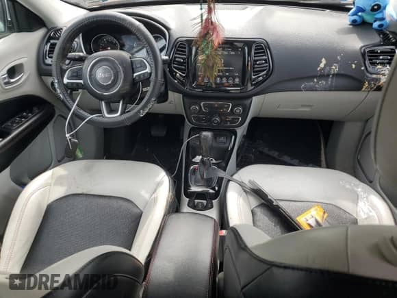 2021 Jeep Compass Limited z VIN 3C4NJCCB2MT559379, wystawiony jako Copart lot #53714605 z przebiegiem 99 495 mil mil oraz Szkoda całkowita • Salvage title. Historia ofert i sprzedaży dostępna na DreamBid. Obrazek 8.