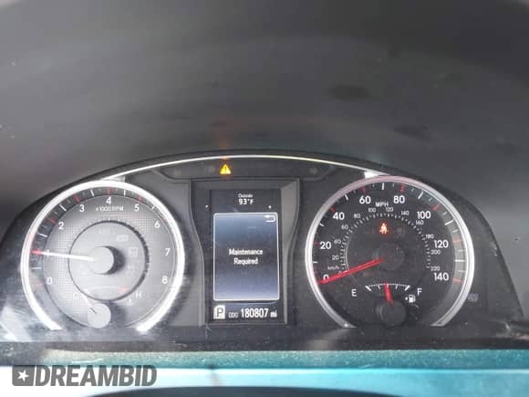 2017 Toyota Camry XLE с VIN 4T1BF1FK8HU618625, выставлен на аукционе IAAI как лот 43089245 с пробегом 180 807 миль миль и . История ставок и продаж доступна на DreamBid. Изображение 15.