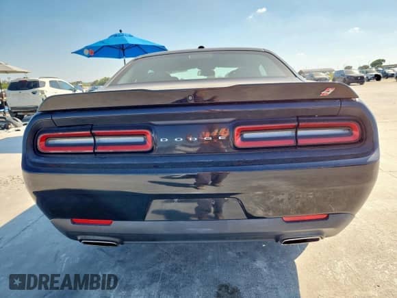 2019 Dodge Challenger SXT with VIN 2C3CDZGG7KH712968, listed as a Copart auction lot 85871395 with 69,592 mi miles and Clean title. Bid and sale history available at DreamBid. Image 6.