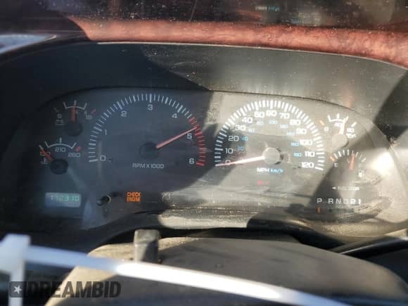 1999 Dodge RAM with VIN 3B7MF36W5XM514348, listed as a Copart auction lot 48015555 with 172,310 mi miles and Salvage title. Bid and sale history available at DreamBid. Image 9.