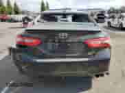 2019 Toyota Camry SE z VIN 4T1B11HK3KU194130, wystawiony jako Copart lot #81769875 z przebiegiem 156 279 mil mil oraz Szkoda całkowita • Salvage title. Historia ofert i sprzedaży dostępna na DreamBid. Obrazek 6.